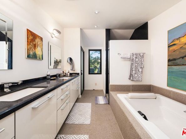 2718 Claray Drive, Los Angeles CA 90077