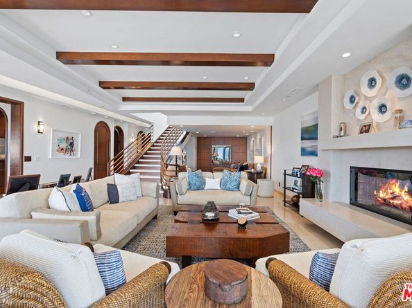 31554 Victoria Point Road, Malibu CA 90265