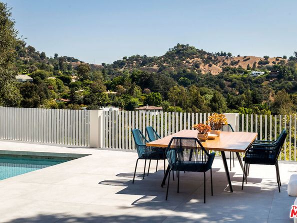 2612 Wallingford Drive, Beverly Hills CA 90210