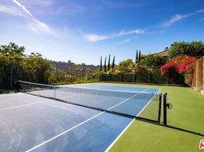 2612 Wallingford Drive, Beverly Hills CA 90210