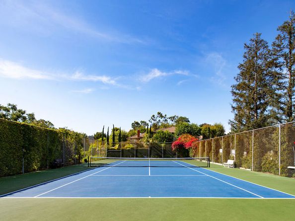 2612 Wallingford Drive, Beverly Hills CA 90210