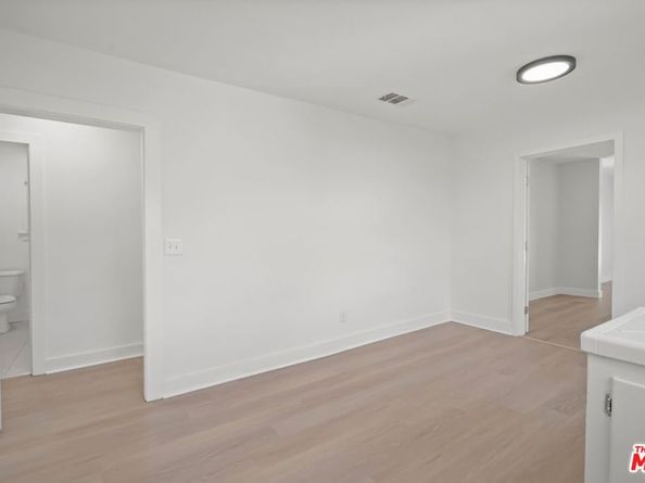 1561 East Elizabeth Street, Pasadena CA 91104