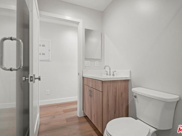 1561 East Elizabeth Street, Pasadena CA 91104