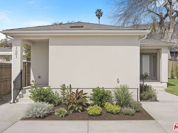 1561 East Elizabeth Street