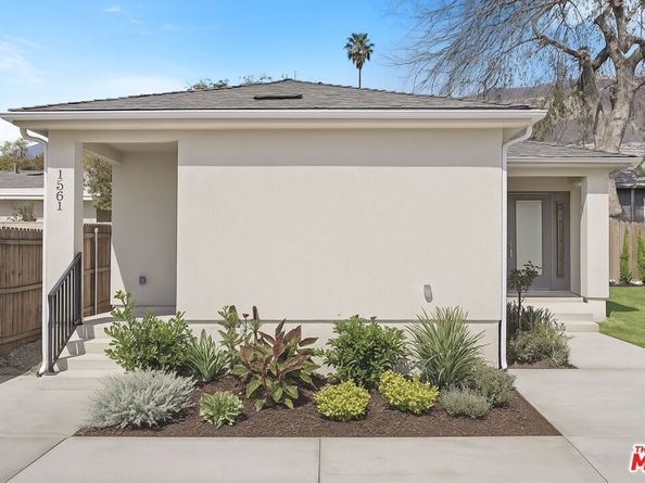 1561 East Elizabeth Street, Pasadena CA 91104