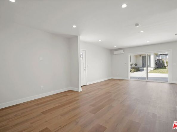 1561 East Elizabeth Street, Pasadena CA 91104