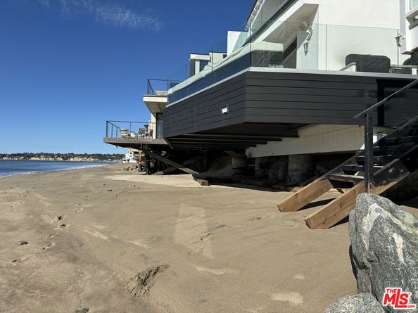 27212 Pacific Coast Highway, Malibu CA 90265
