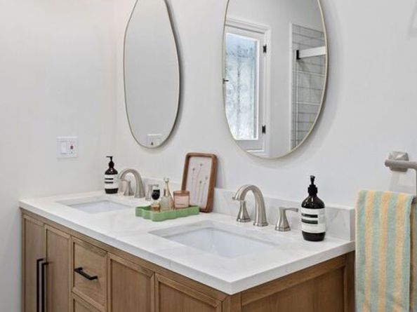 4654 Denny Avenue, Toluca Lake CA 91602