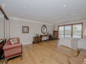 4460 Wilshire Boulevard 705, Los Angeles CA 90010