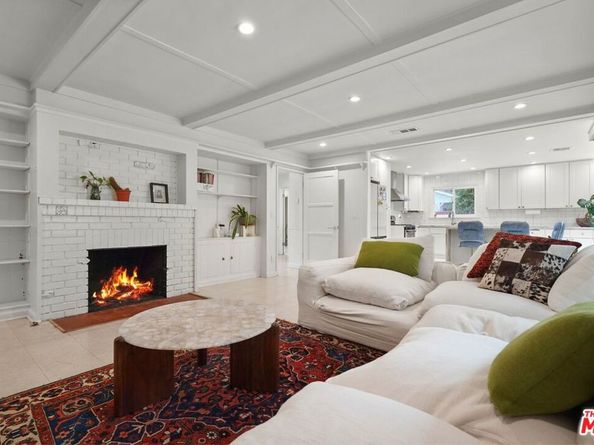 9747 Haines Canyon Avenue, Tujunga CA 91042