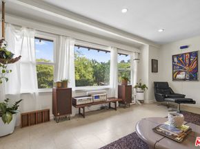 9747 Haines Canyon Avenue, Tujunga CA 91042