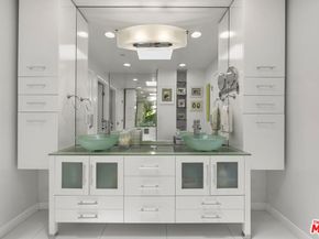 9313 Bolton Road, Los Angeles CA 90034