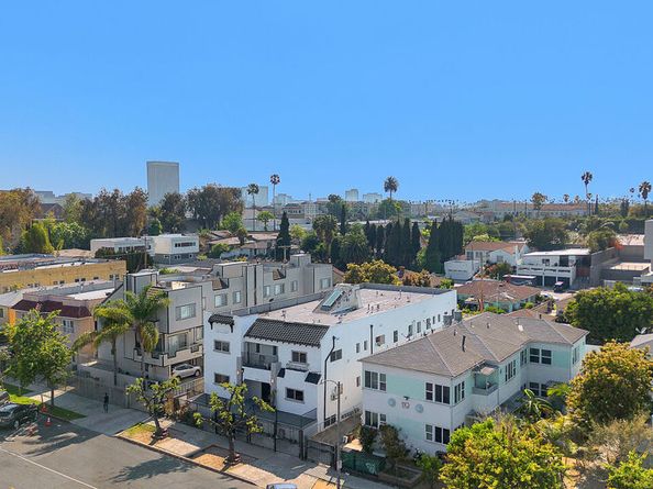 123 S Westmoreland Avenue, Los Angeles CA 90004