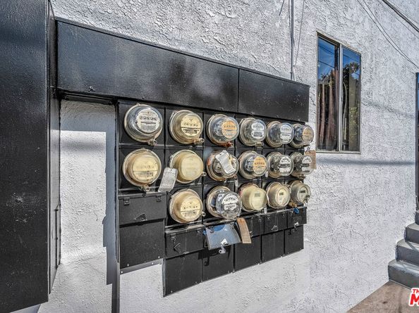 123 S Westmoreland Avenue, Los Angeles CA 90004