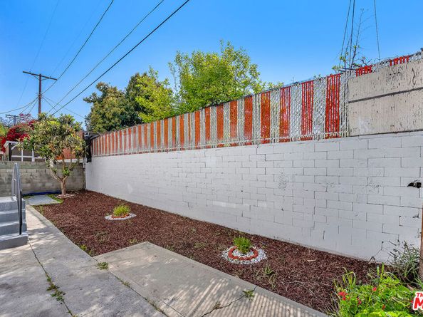 123 S Westmoreland Avenue, Los Angeles CA 90004