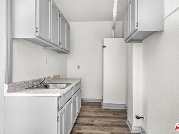 123 S Westmoreland Avenue, Los Angeles CA 90004