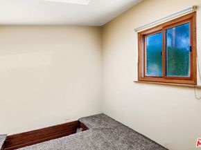 667 Santa Clara Avenue, Venice CA 90291