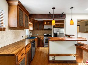 667 Santa Clara Avenue, Venice CA 90291