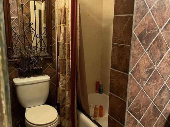 4431 Don Ricardo Drive 10, Los Angeles CA 90008