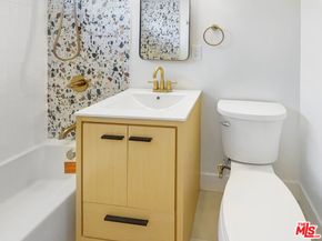 2909 10th Street 4, Santa Monica CA 90405
