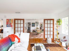 253 N Irving Boulevard, Los Angeles CA 90004