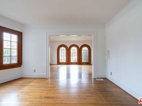 253 N Irving Boulevard, Los Angeles CA 90004