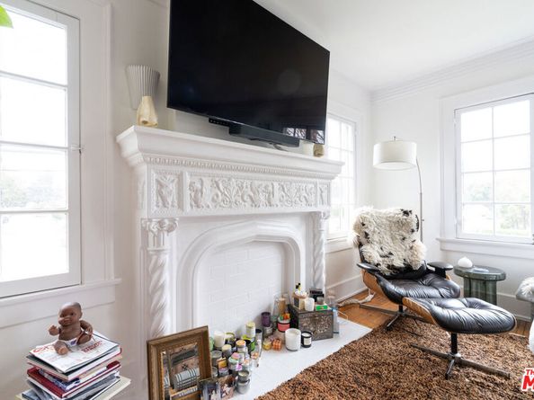 253 N Irving Boulevard, Los Angeles CA 90004