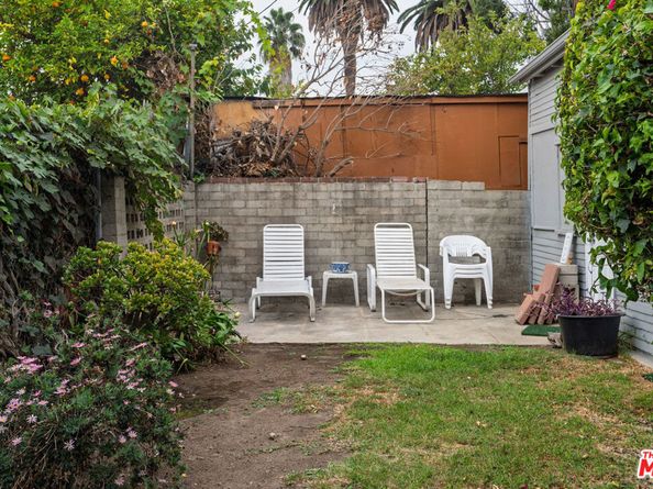 253 N Irving Boulevard, Los Angeles CA 90004