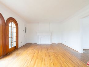 253 N Irving Boulevard, Los Angeles CA 90004