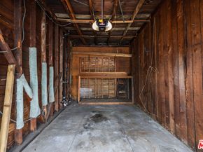 253 N Irving Boulevard, Los Angeles CA 90004