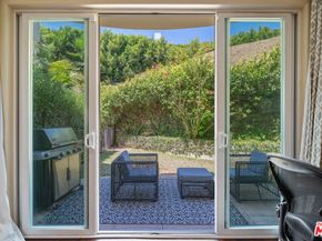 23963 De Ville Way, Malibu CA 90265