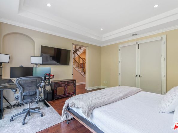 23963 De Ville Way, Malibu CA 90265