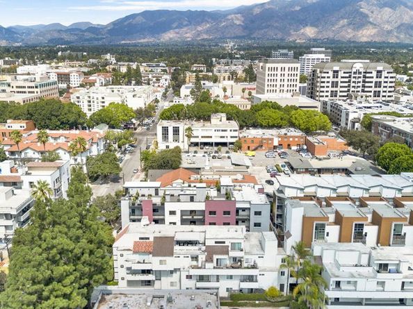 156 S Oak Knoll Avenue 101, Pasadena CA 91101