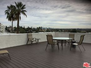 8400 De Longpre Avenue 104, West Hollywood CA 90069