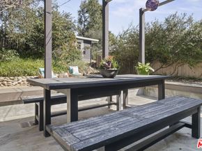 1128 Canyon Trail, Topanga CA 90290