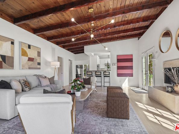 1128 Canyon Trail, Topanga CA 90290