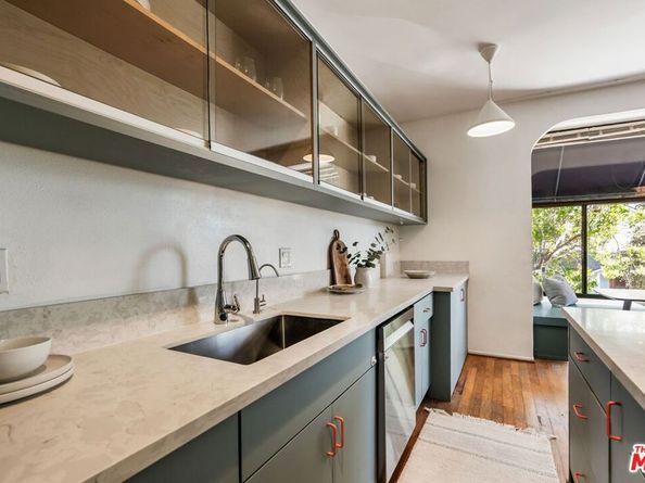 643 Bay Street, Santa Monica CA 90405