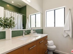 643 Bay Street, Santa Monica CA 90405