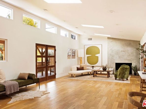 3019 Surry Street, Los Angeles CA 90027