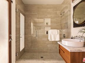 3019 Surry Street, Los Angeles CA 90027