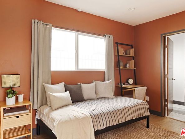 3019 Surry Street, Los Angeles CA 90027