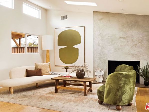 3019 Surry Street, Los Angeles CA 90027