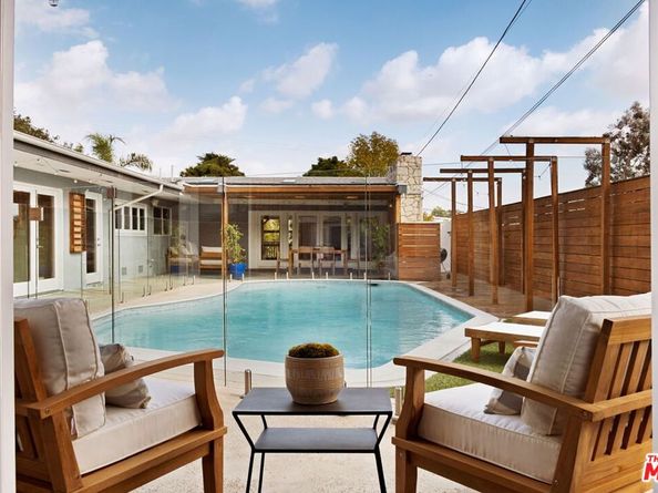 3019 Surry Street, Los Angeles CA 90027