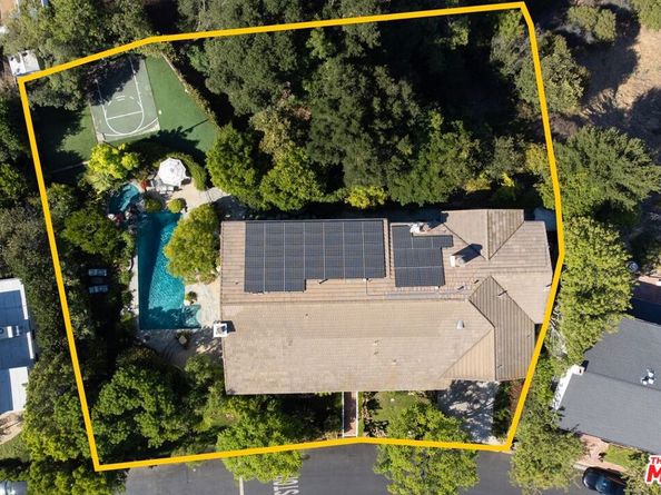 3541 Westfall Drive, Encino CA 91436