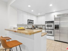 5625 Crescent Parkway 105, Playa Vista CA 90094