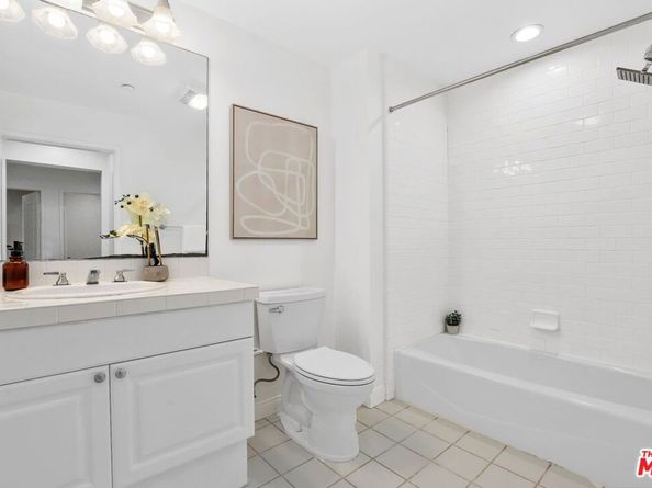 5625 Crescent Parkway 105, Playa Vista CA 90094