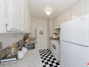 3325 Bagley Avenue 107, Los Angeles CA 90034