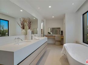 4939 Petit Avenue, Encino CA 91436