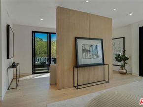 4939 Petit Avenue, Encino CA 91436