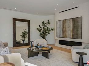 4939 Petit Avenue, Encino CA 91436